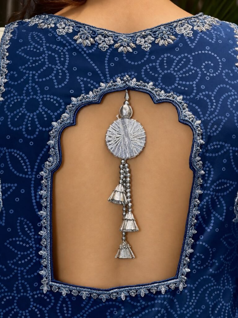 Zubia Alvi in Neela Darwaza